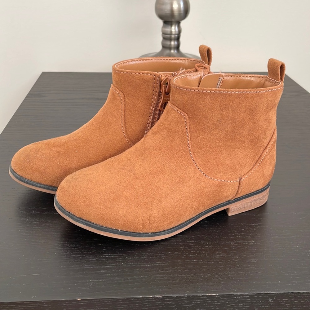 Cat and Jack Size 9 Ankle Boots